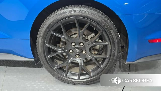 Ford Mustang id 4894698 из Кореи 13