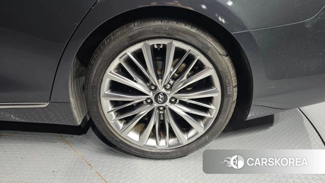 Hyundai Grandeur IG id 5014103 из Кореи 13