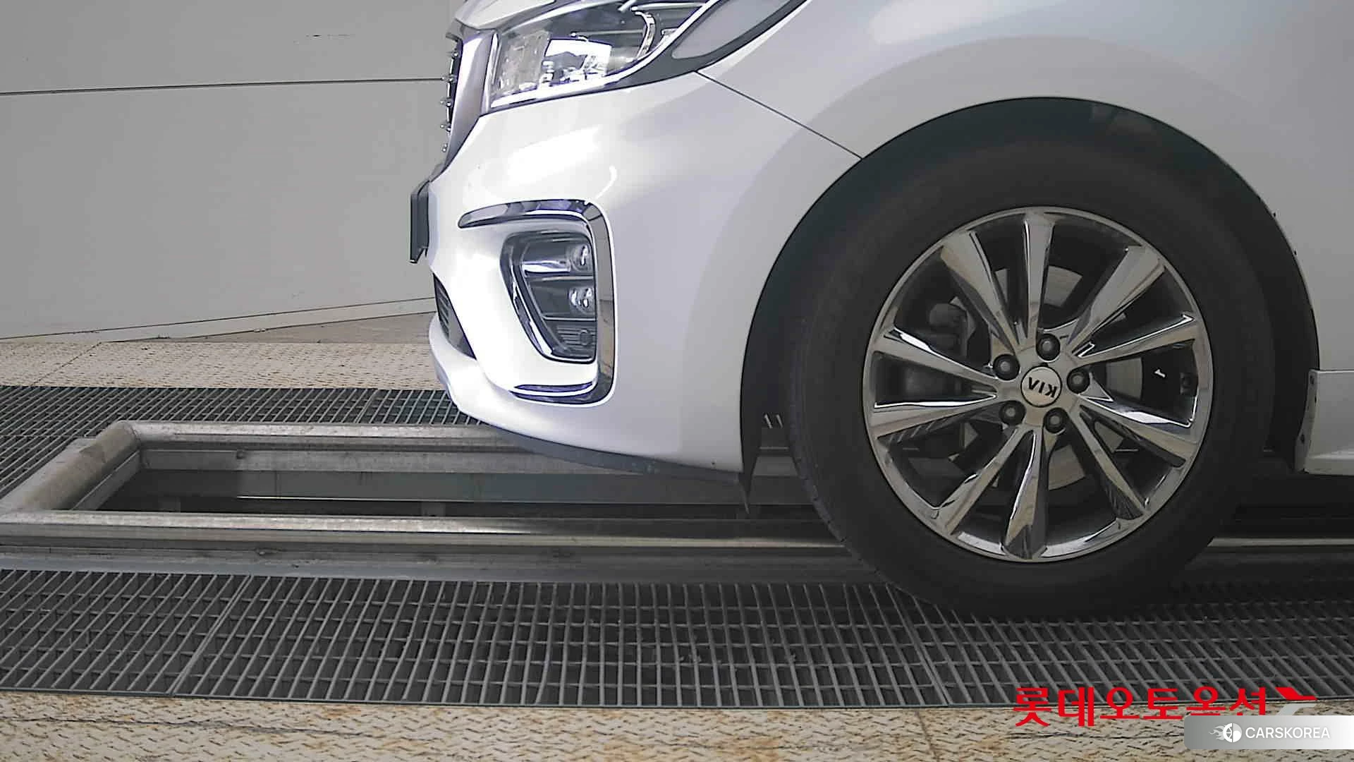 Kia Carnival id 4984654 из Кореи 13