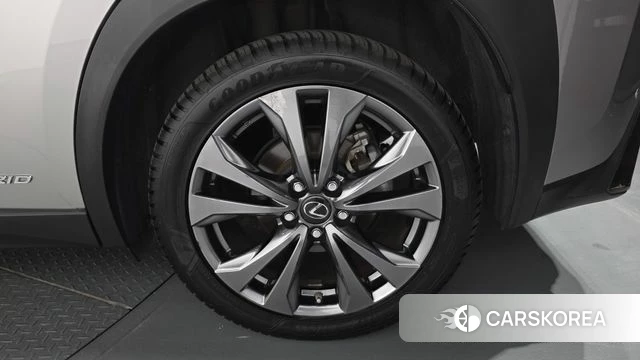 Lexus UX250h id 5013083 из Кореи 13