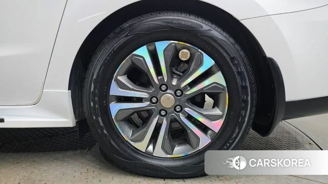 Kia The New Carnival id 4987946 из Кореи 13