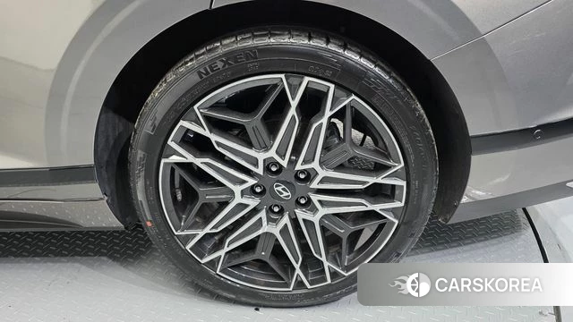 Hyundai Grandeur (GN7) id 5026885 из Кореи 13