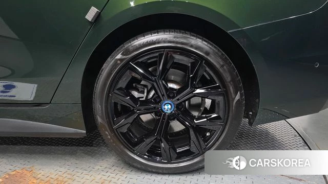 BMW i4 id 4976448 из Кореи 13