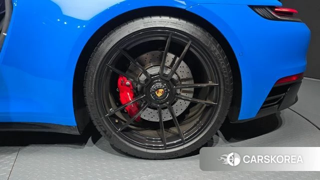 Porsche 911(992) id 5022609 из Кореи 13