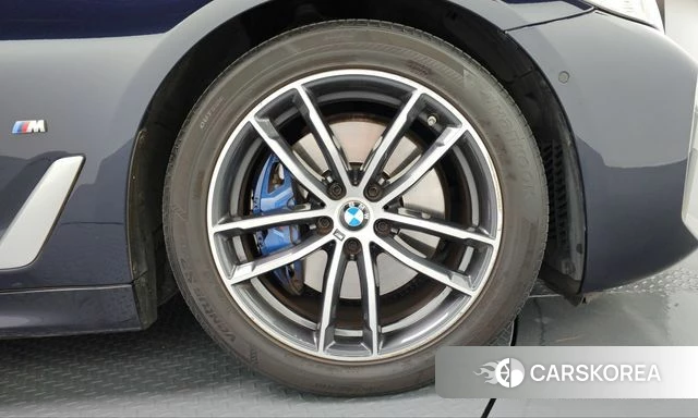 BMW 5 Series (G30) id 5023095 из Кореи 13