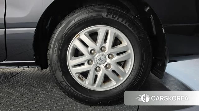 Hyundai The New Grand Starex id 4997827 из Кореи 13