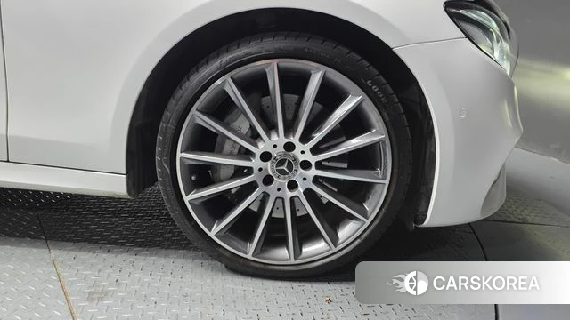 Mercedes-Benz E-Class W213 id 4967028 из Кореи 13