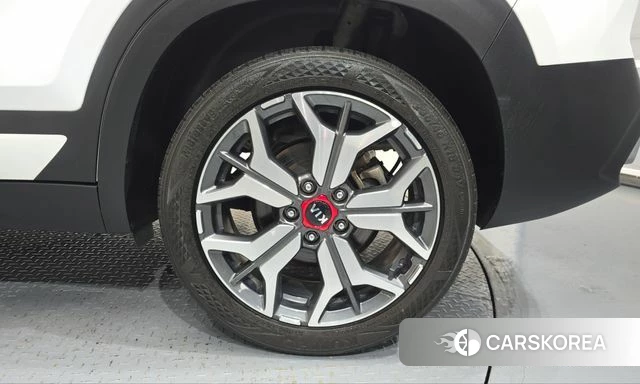 Kia Seltos id 4997603 из Кореи 13