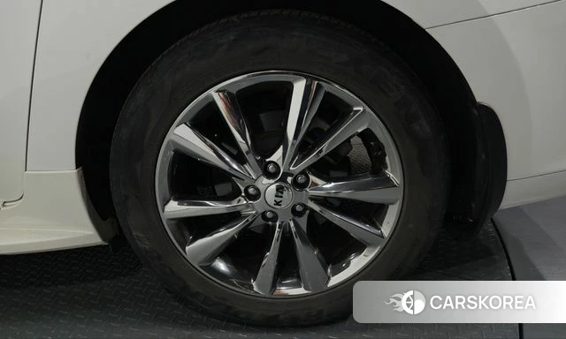 Kia The New Carnival id 5042156 из Кореи 13