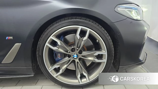BMW 5 Series (G30) id 4987343 из Кореи 13