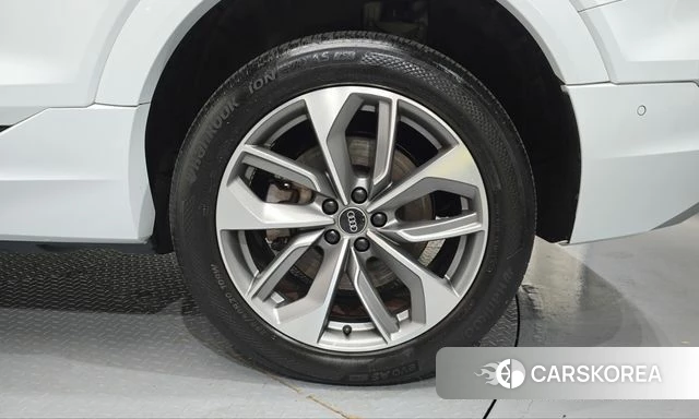 Audi e-Tron id 4986317 из Кореи 13
