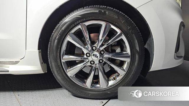 Kia The New Carnival id 4960471 из Кореи 13