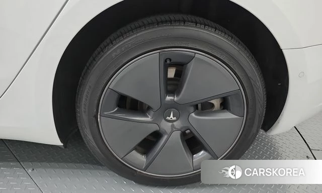 Tesla Model 3 id 4942597 из Кореи 13