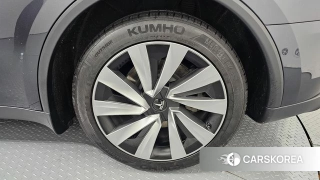 Tesla Model Y id 4375027 из Кореи 13