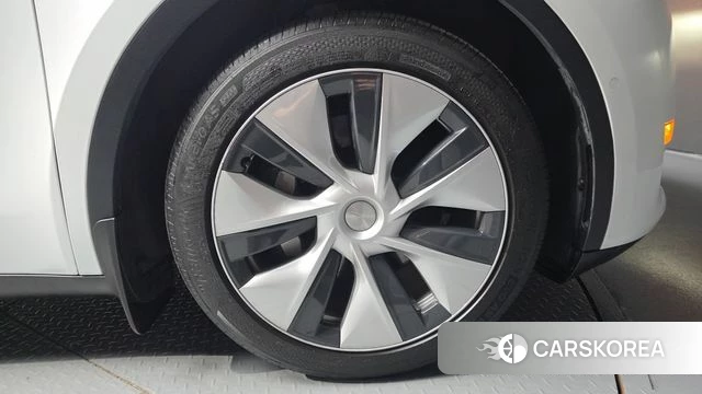 Tesla Model Y id 4906317 из Кореи 13