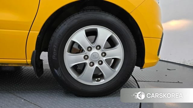 Hyundai The New Grand Starex id 4713359 из Кореи 13