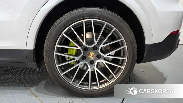 Porsche Cayenne (PO536) id 4987412 из Кореи 13