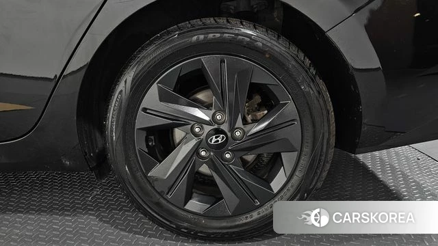 Hyundai Avante Hybrid (CN7) id 5059606 из Кореи 13