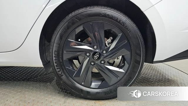 Hyundai Avante (CN7) id 5017505 из Кореи 13