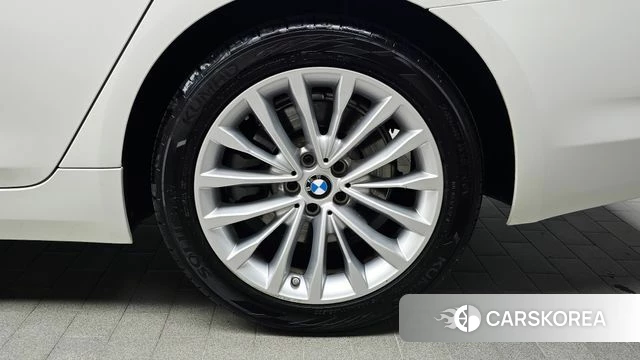BMW 5 Series (G30) id 4988461 из Кореи 13