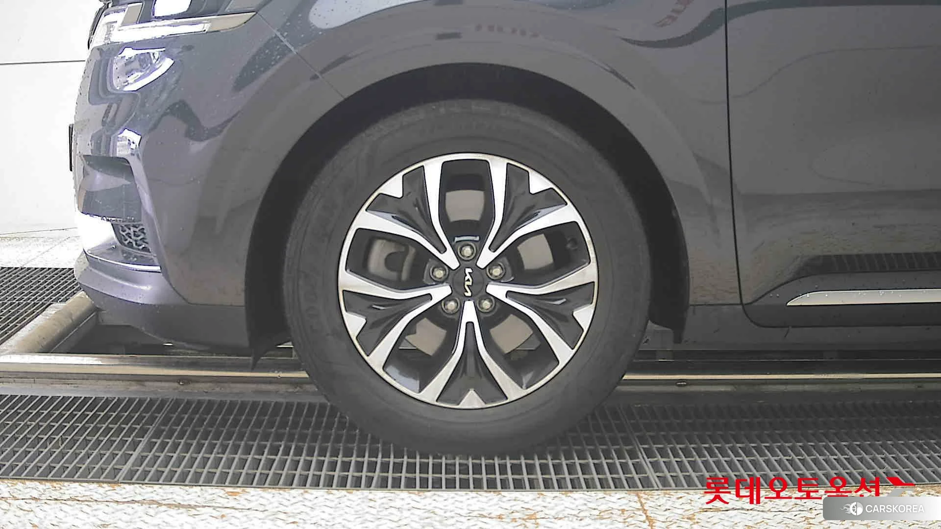 Kia Carnival id 4984648 из Кореи 13