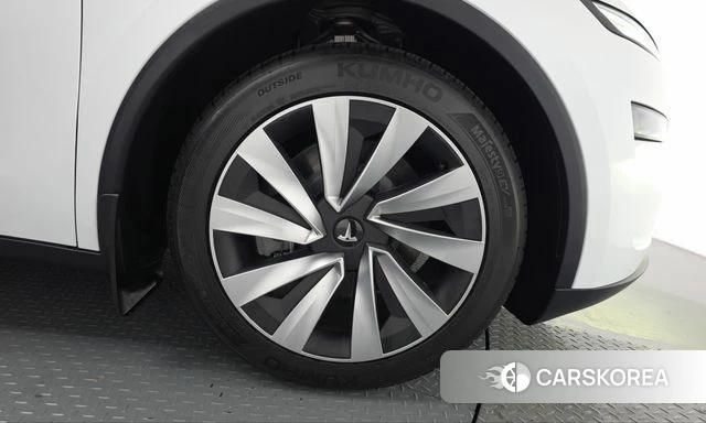 Tesla Model Y id 5032618 из Кореи 13