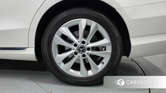 Mercedes-Benz C-Class W205 id 4993342 из Кореи 13