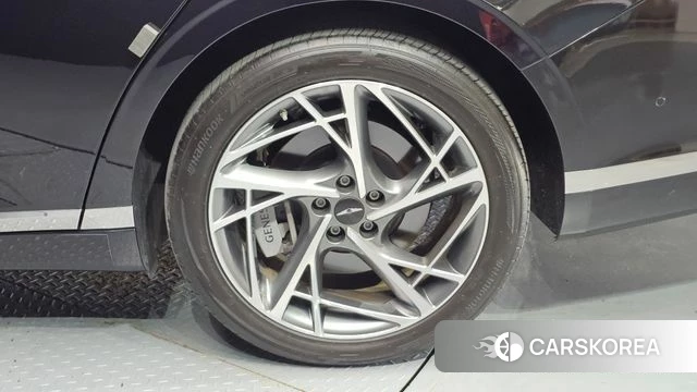 Genesis G90 (RS4) id 4986546 из Кореи 13
