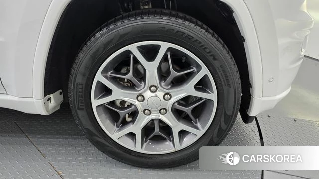 Jeep Grand Cherokee id 5028365 из Кореи 13
