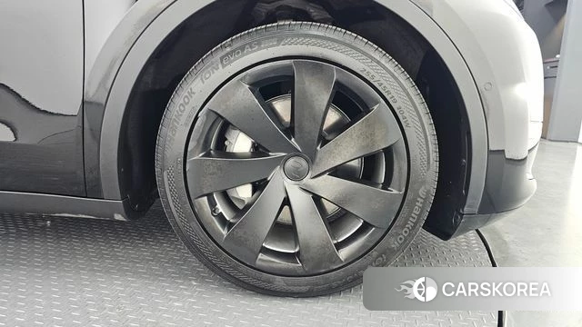Tesla Model Y id 4779789 из Кореи 13