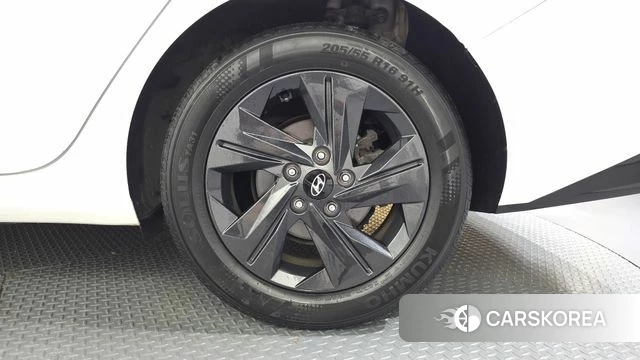 Hyundai Avante Hybrid (CN7) id 5003122 из Кореи 13