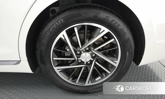 Hyundai The New Grandeur IG id 4982614 из Кореи 13