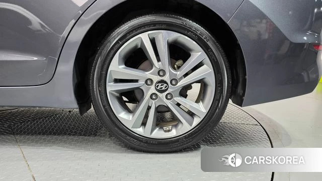 Hyundai Avante AD id 4960387 из Кореи 13