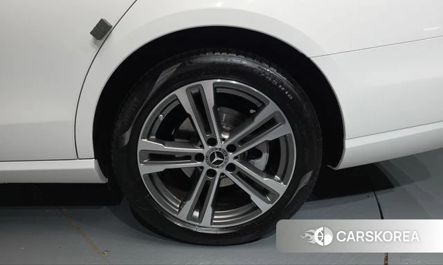 Mercedes-Benz E-Class W213 id 5011667 из Кореи 13