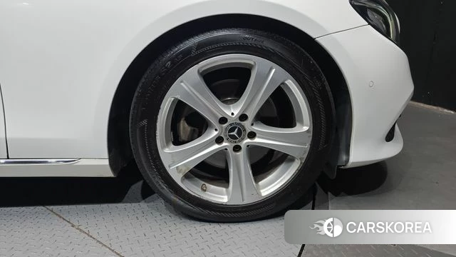 Mercedes-Benz E-Class W213 id 4998900 из Кореи 13