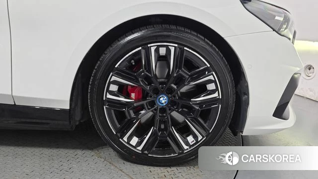 BMW i5 (G60) id 4928347 из Кореи 13