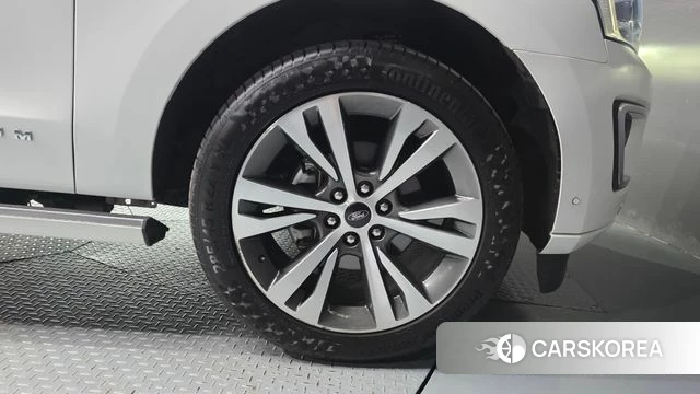 Ford Expeditation id 4951711 из Кореи 13