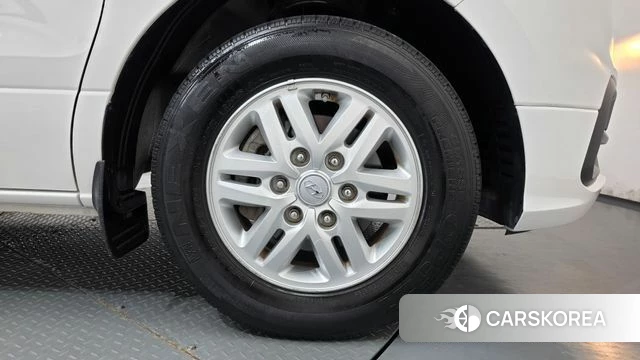 Hyundai The New Grand Starex id 4998646 из Кореи 13