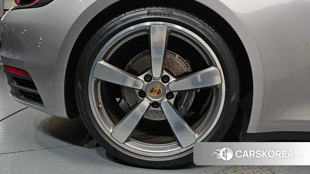 Porsche 911(992) id 4958579 из Кореи 13