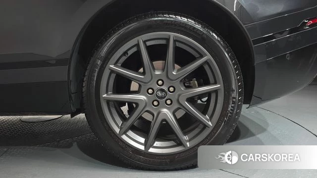 Land Rover Range Rover Velar id 4940943 из Кореи 13