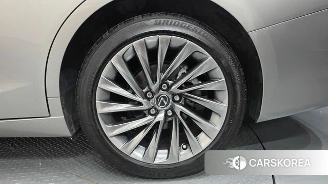 Lexus ES300h 7th generation id 5021381 из Кореи 13