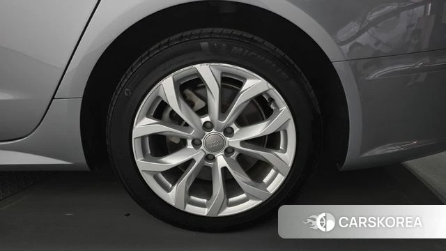 Audi New A6 id 4998633 из Кореи 13