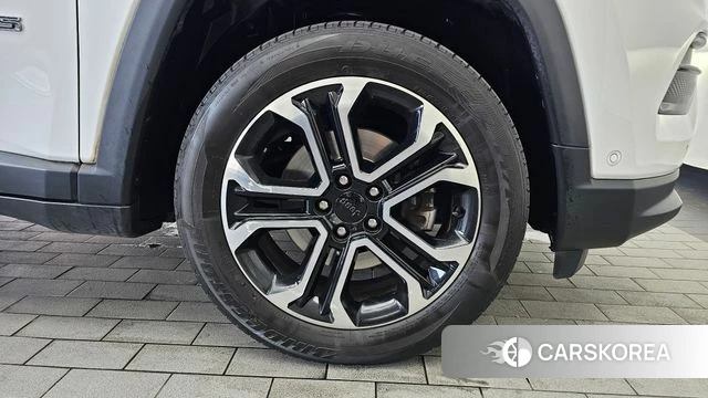 Jeep Compass 2nd Generation id 4905640 из Кореи 13