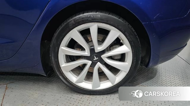 Tesla Model 3 id 4987735 из Кореи 13