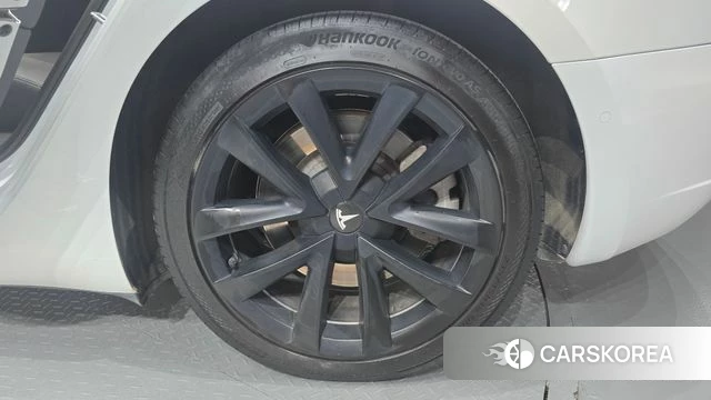 Tesla Model 3 id 4702957 из Кореи 13