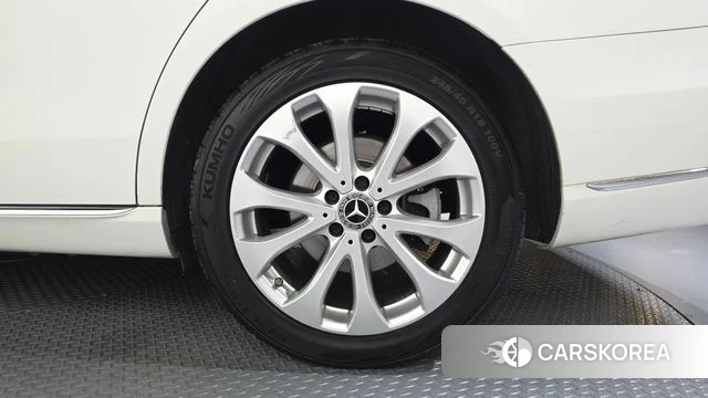 Mercedes-Benz E-Class W213 id 4983316 из Кореи 13