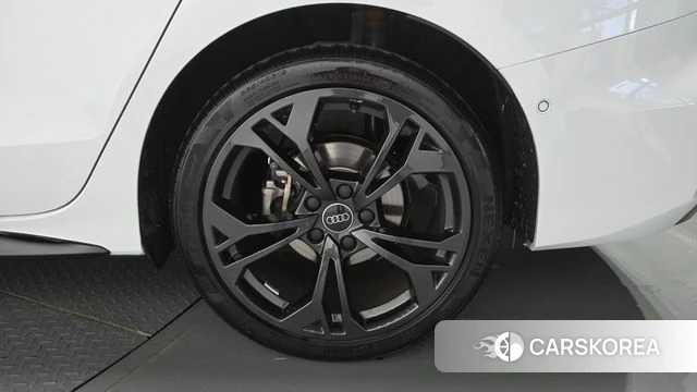 Audi A3 (8Y) id 5010920 из Кореи 13