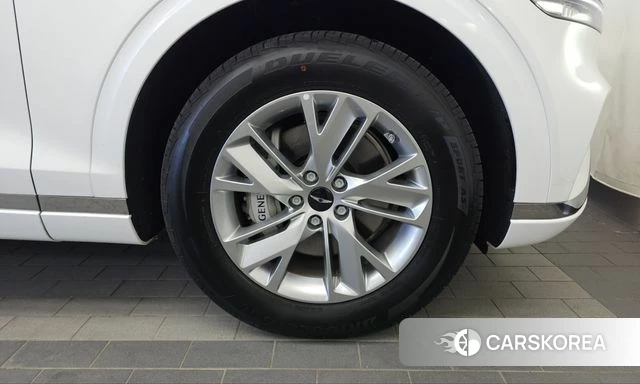 Genesis GV70 id 5001669 из Кореи 13