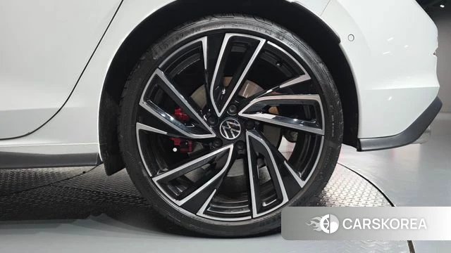 Volkswagen Golf 8th Generation id 4893672 из Кореи 13