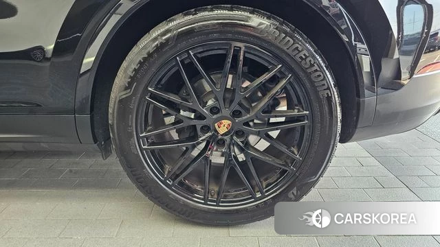 Porsche Cayenne (PO536) id 4516089 из Кореи 13